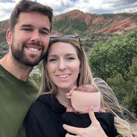 Meet Your Seller/Buyer!! 🌻 - Picture 6 of 6